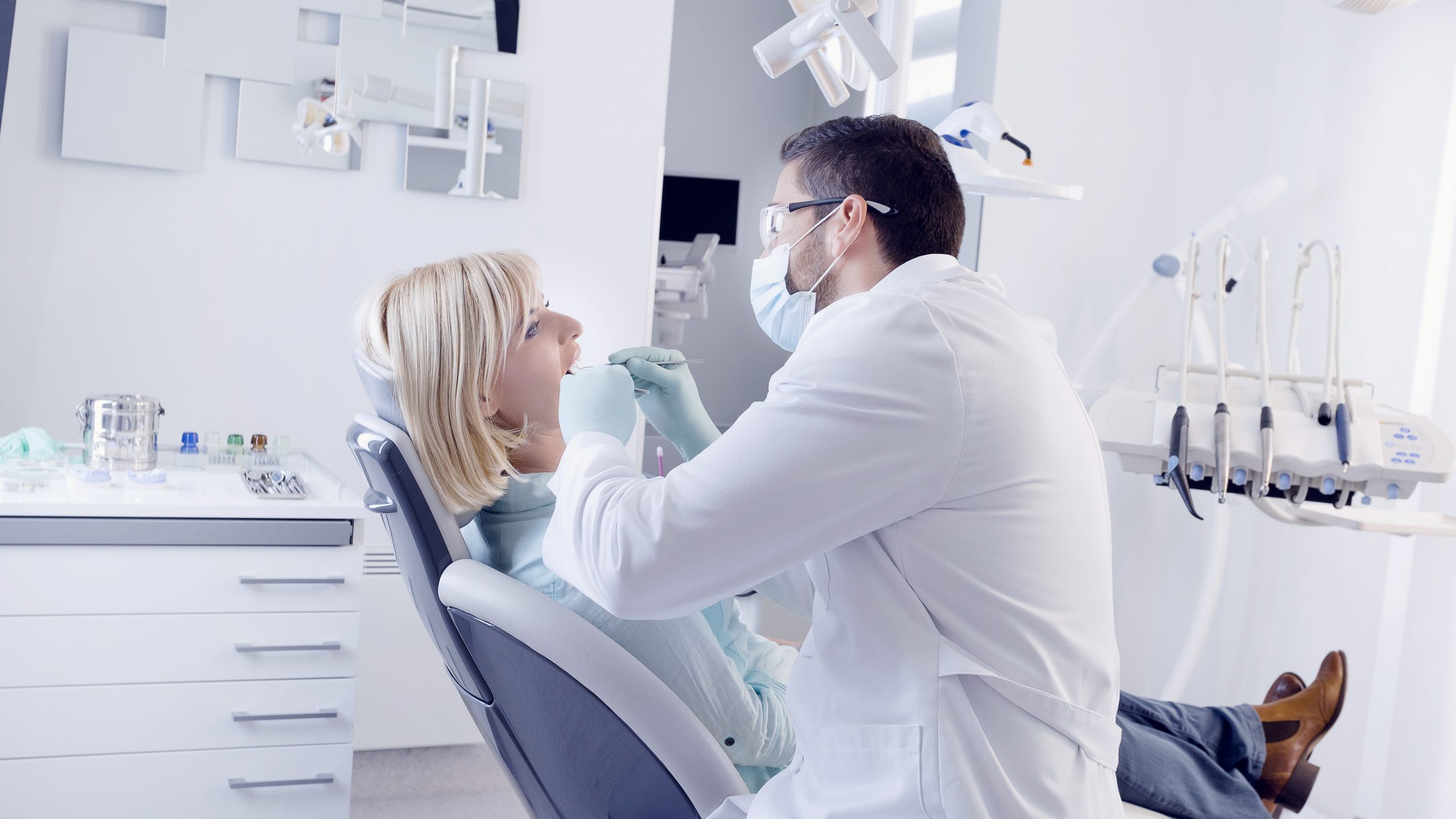 Dentist in Saint Francis, WI