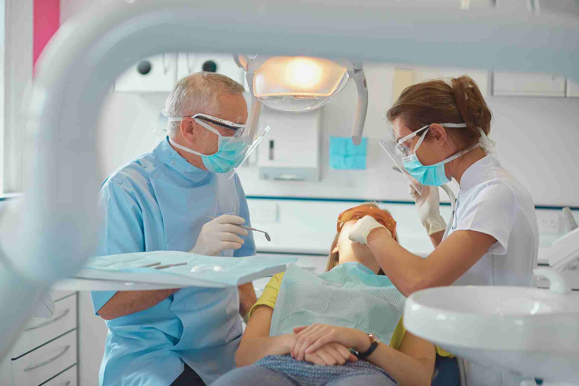 Dentist in Saint Francis, WI